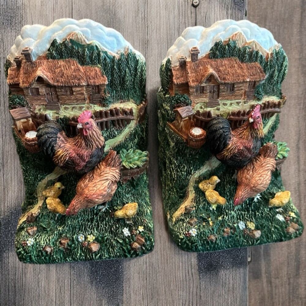 RARE Vintage Rooster, Hen & Baby Chick's Farm Chicken Cabin Bookends